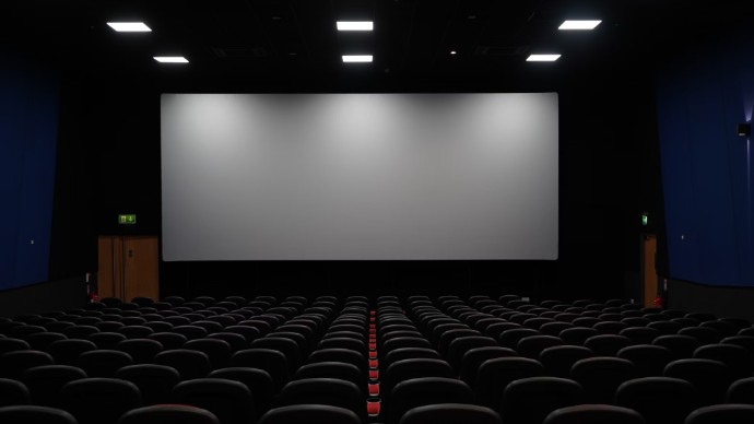 Ulaz na projekciju je besplatan, to je poklon publici povodom otvaranja nove kino lokacije u Sarajevu. 